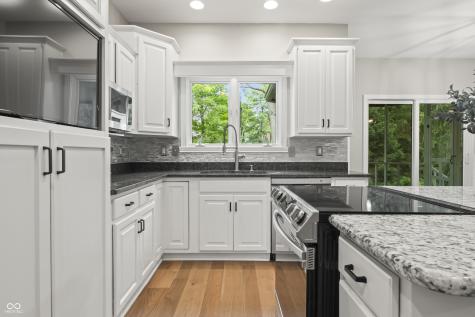 8956 Admirals Bay Drive Indianapolis IN 46236