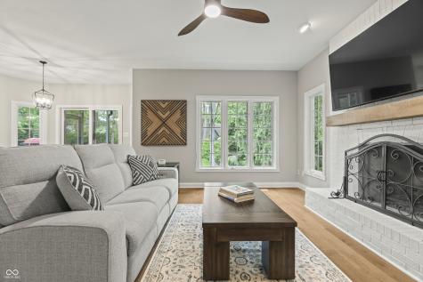 8956 Admirals Bay Drive Indianapolis IN 46236