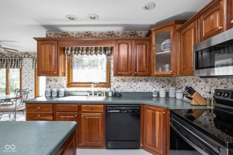 647 Peach Tree Lane Danville IN 46122