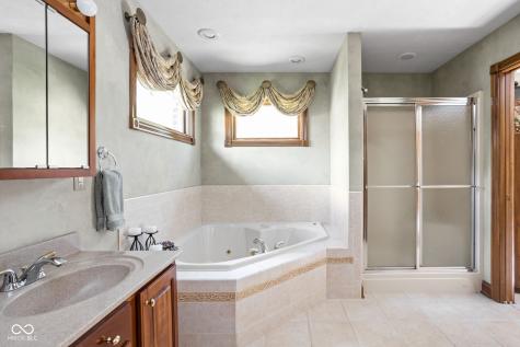 647 Peach Tree Lane Danville IN 46122