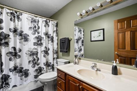 647 Peach Tree Lane Danville IN 46122