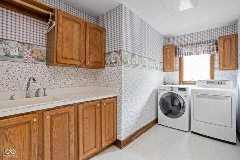 647 Peach Tree Lane Danville IN 46122