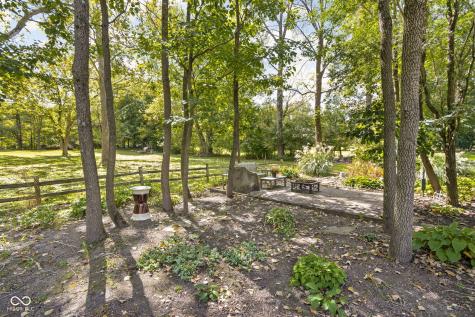 647 Peach Tree Lane Danville IN 46122