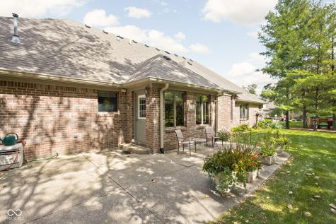 647 Peach Tree Lane Danville IN 46122