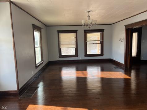 110 Woodlawn Place Crawfordsville IN 47933