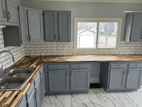 110 Woodlawn Place Crawfordsville IN 47933