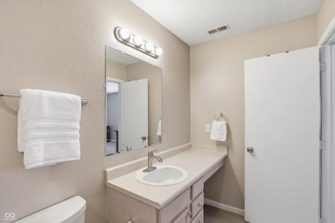 7437 Sedgewick Way Indianapolis IN 46256