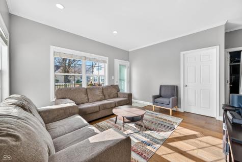 5621 Black Oak Drive Columbus IN 47201