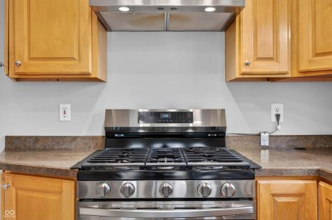 5621 Black Oak Drive Columbus IN 47201