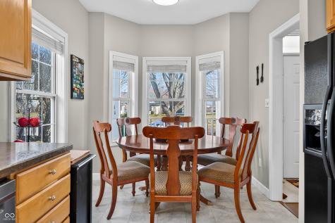 5621 Black Oak Drive Columbus IN 47201