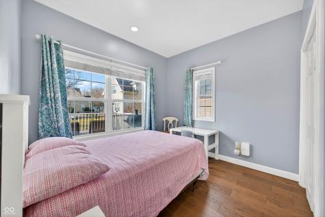 5621 Black Oak Drive Columbus IN 47201