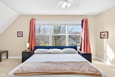 5621 Black Oak Drive Columbus IN 47201