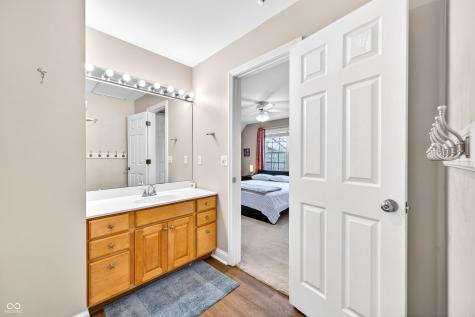 5621 Black Oak Drive Columbus IN 47201