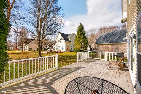 5621 Black Oak Drive Columbus IN 47201