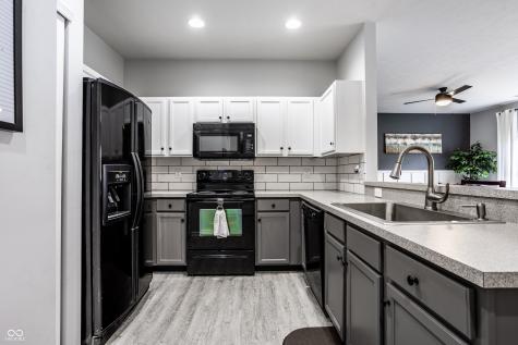 13289 Komatite Way Fishers IN 46038