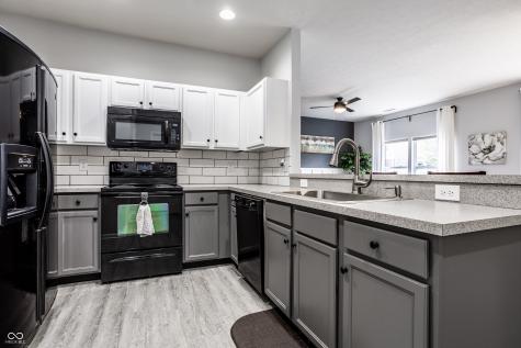 13289 Komatite Way Fishers IN 46038