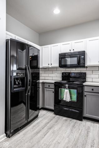 13289 Komatite Way Fishers IN 46038
