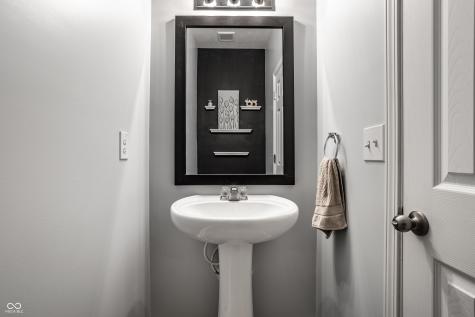 13289 Komatite Way Fishers IN 46038
