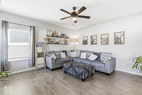 9034 Hemingway Drive Indianapolis IN 46239