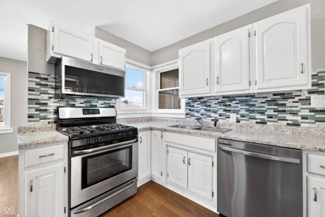 222 Coovert Street Columbus IN 47201