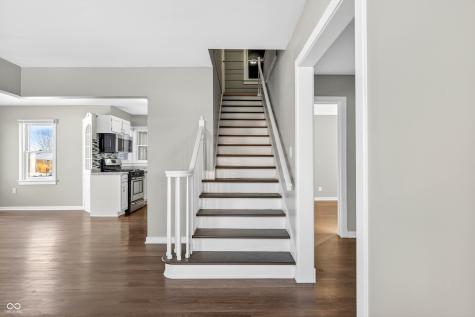 222 Coovert Street Columbus IN 47201