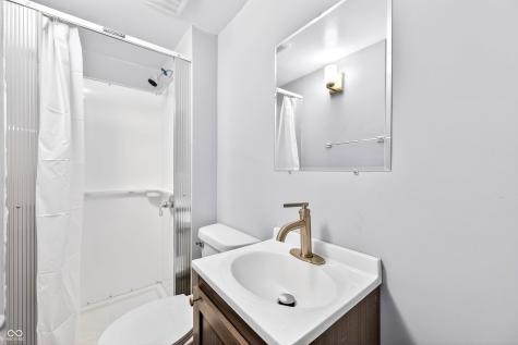 222 Coovert Street Columbus IN 47201