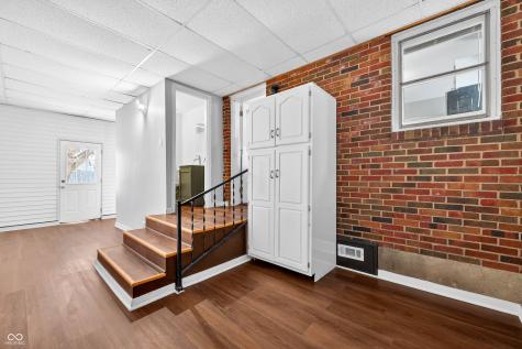 222 Coovert Street Columbus IN 47201