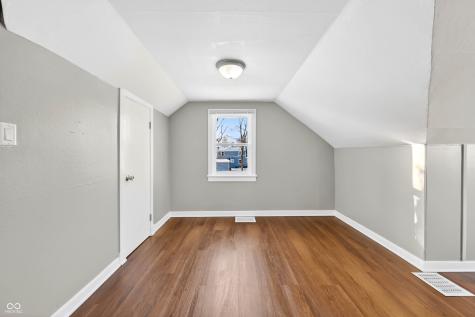 222 Coovert Street Columbus IN 47201