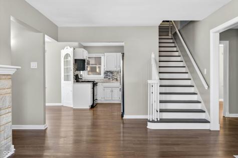 222 Coovert Street Columbus IN 47201