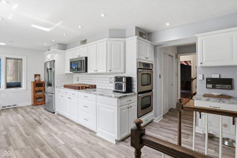 6361 Creekside Lane Indianapolis IN 46220