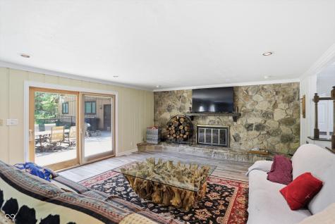 6361 Creekside Lane Indianapolis IN 46220