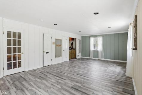 6361 Creekside Lane Indianapolis IN 46220