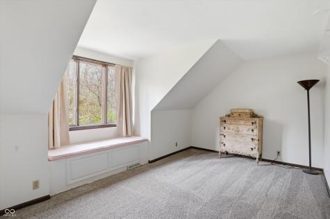 6361 Creekside Lane Indianapolis IN 46220