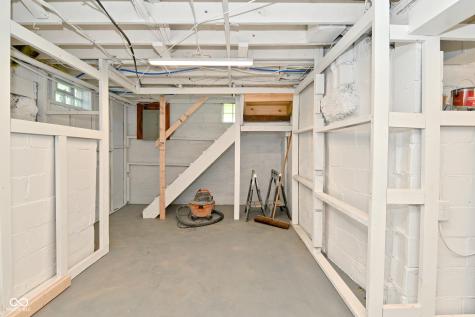 1809 N Goodlet Avenue Indianapolis IN 46222