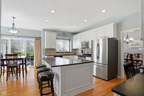 7732 Prairie View Drive Indianapolis IN 46256