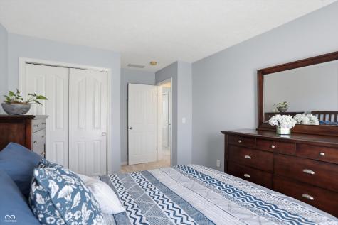 7732 Prairie View Drive Indianapolis IN 46256