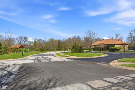 7732 Prairie View Drive Indianapolis IN 46256