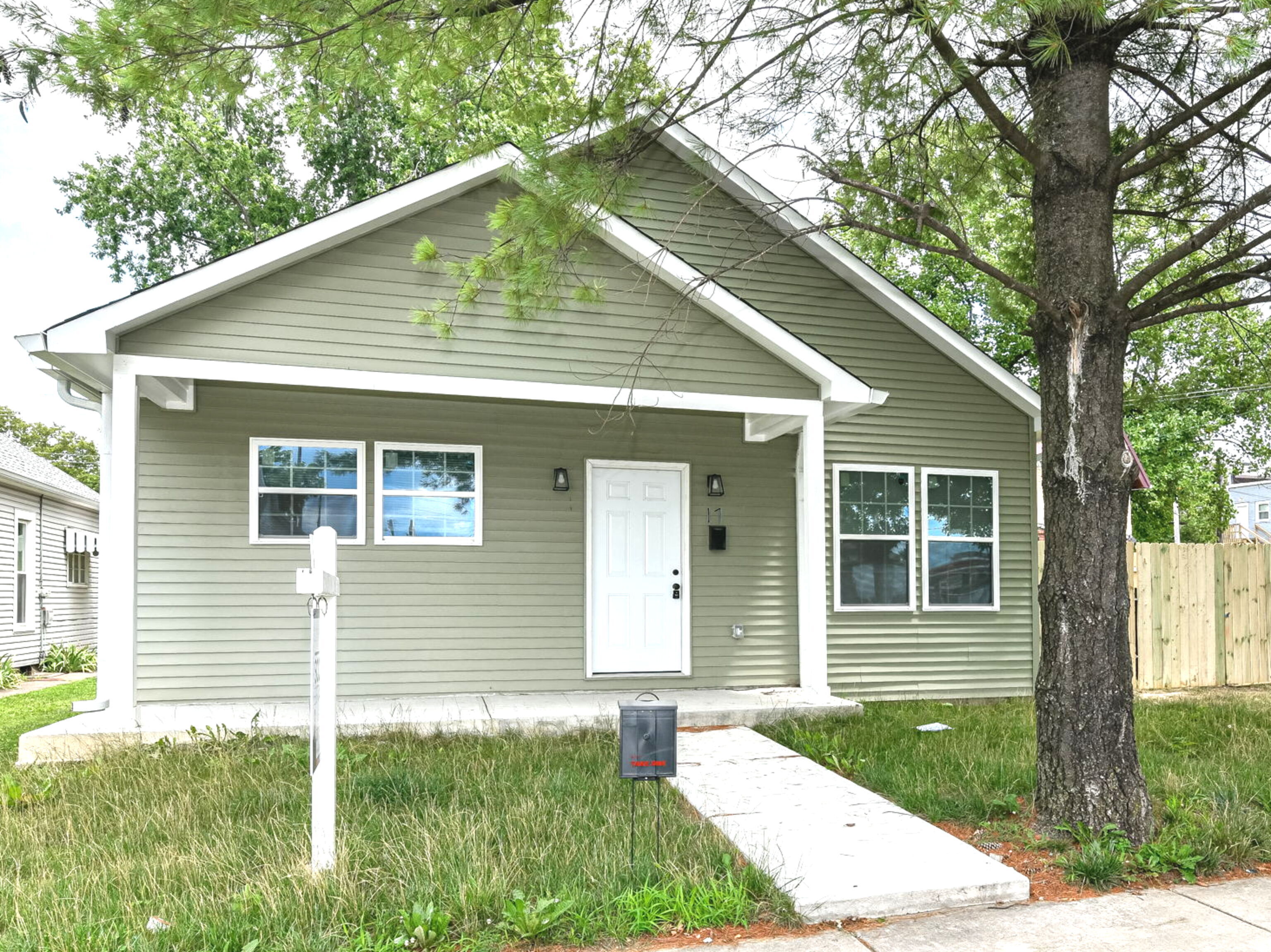 17 N Traub Avenue Indianapolis IN 46222