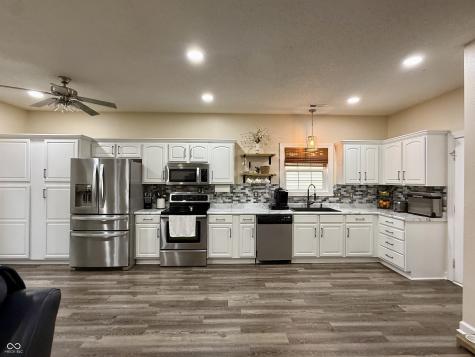 10002 New Dawn Place Avon IN 46123