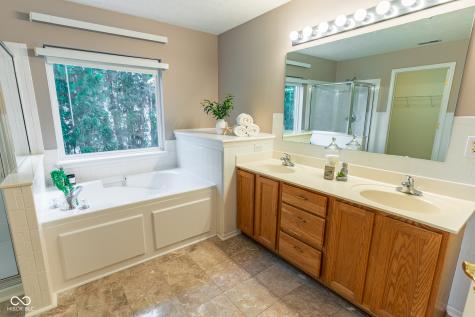 12541 Tealwood Drive Indianapolis IN 46236
