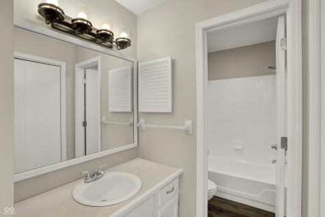 8163 Frisco Way Indianapolis IN 46240