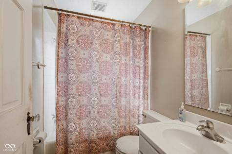 5409 Indianola Avenue Indianapolis IN 46220