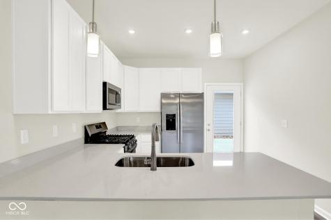 8558 Goldfinch Road Brownsburg IN 46112