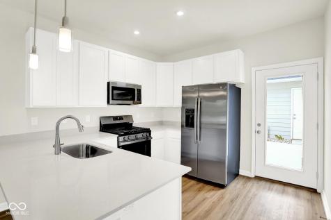 8558 Goldfinch Road Brownsburg IN 46112