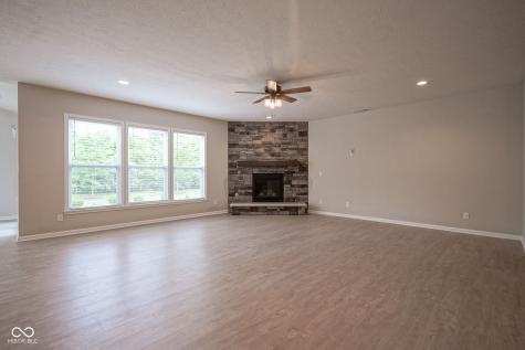 6642 Clearwood Drive Brownsburg IN 46112
