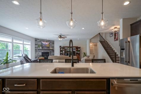 6642 Clearwood Drive Brownsburg IN 46112