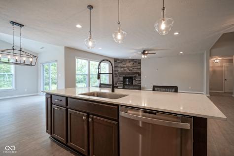 6642 Clearwood Drive Brownsburg IN 46112