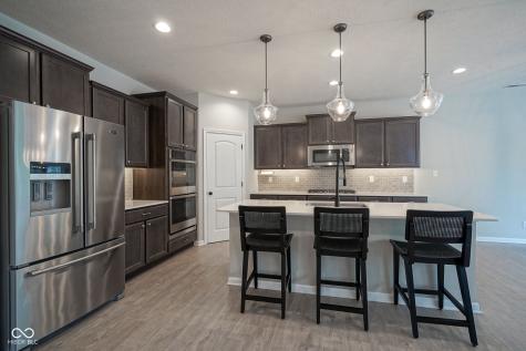 6642 Clearwood Drive Brownsburg IN 46112