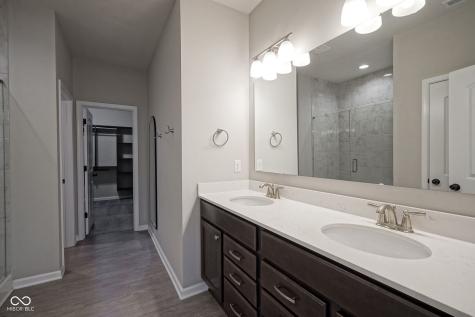 6642 Clearwood Drive Brownsburg IN 46112