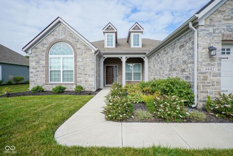 6642 Clearwood Drive Brownsburg IN 46112
